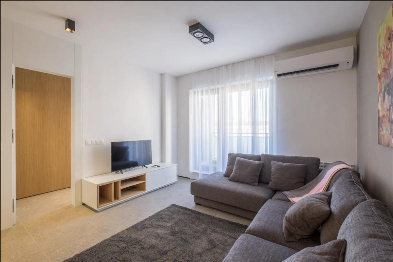 City Apartments - Mall Of Sofia & Metro Station Dış mekan fotoğraf